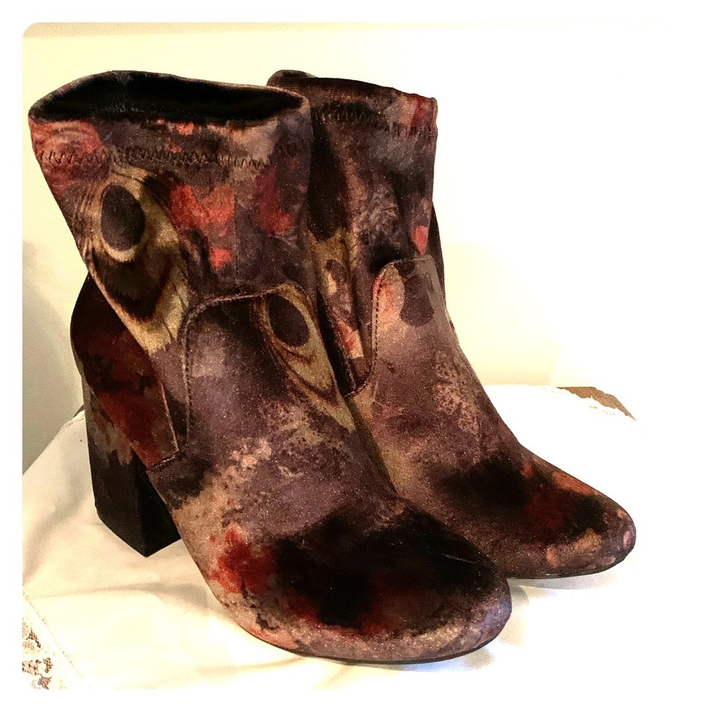 Soft floral booties